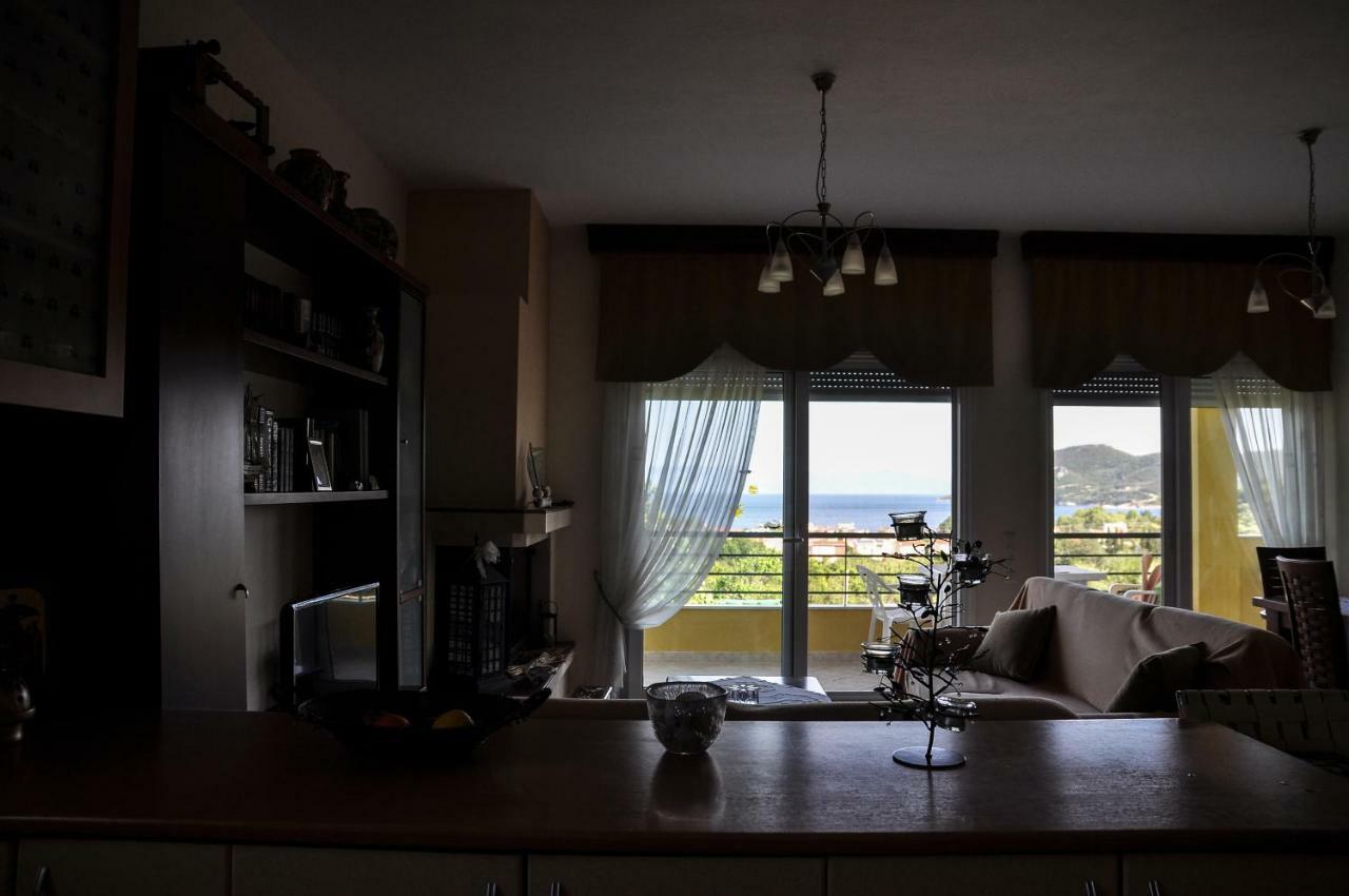 Martha'S Villa Nea Iraklitsa Extérieur photo