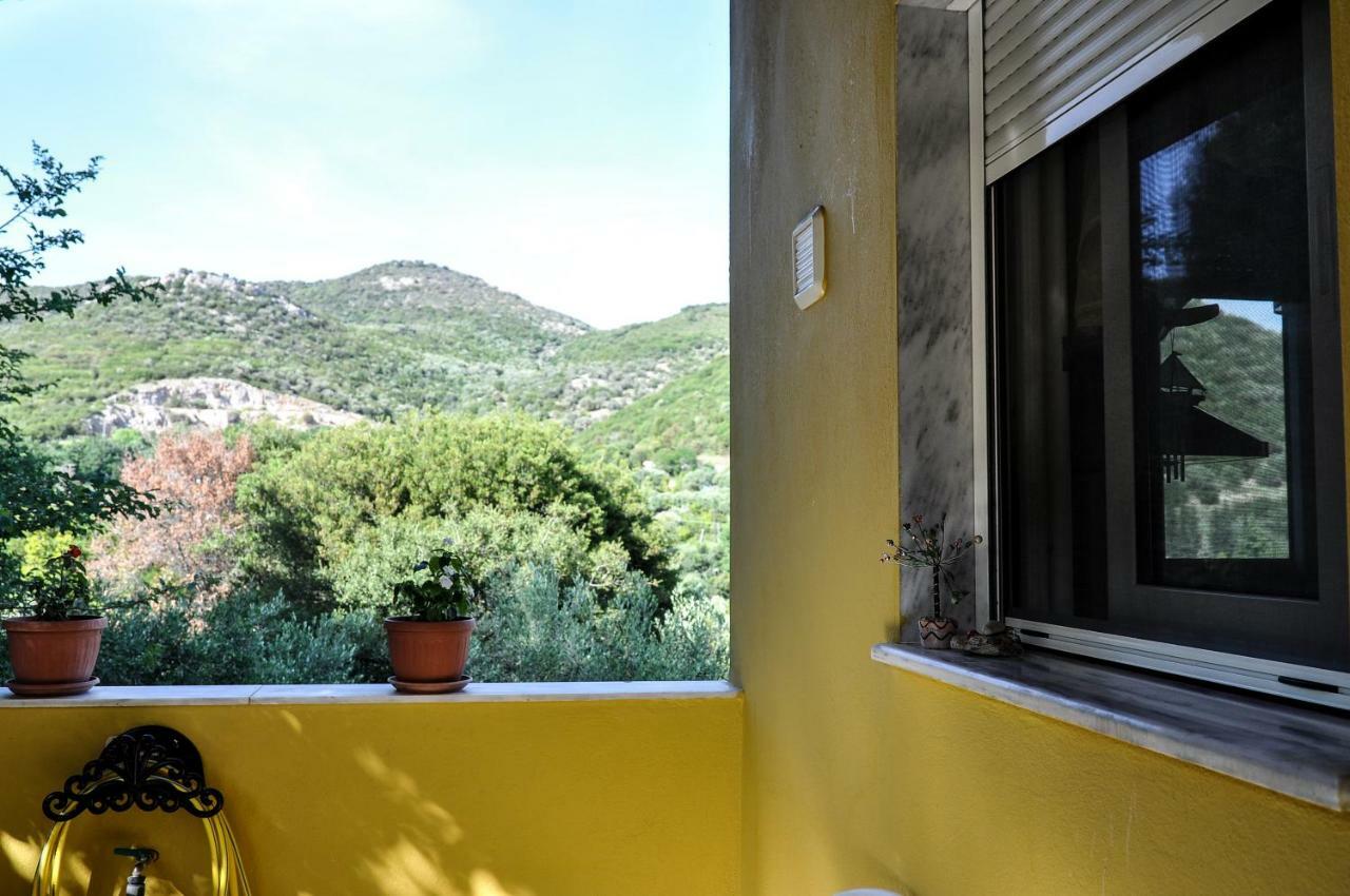 Martha'S Villa Nea Iraklitsa Extérieur photo