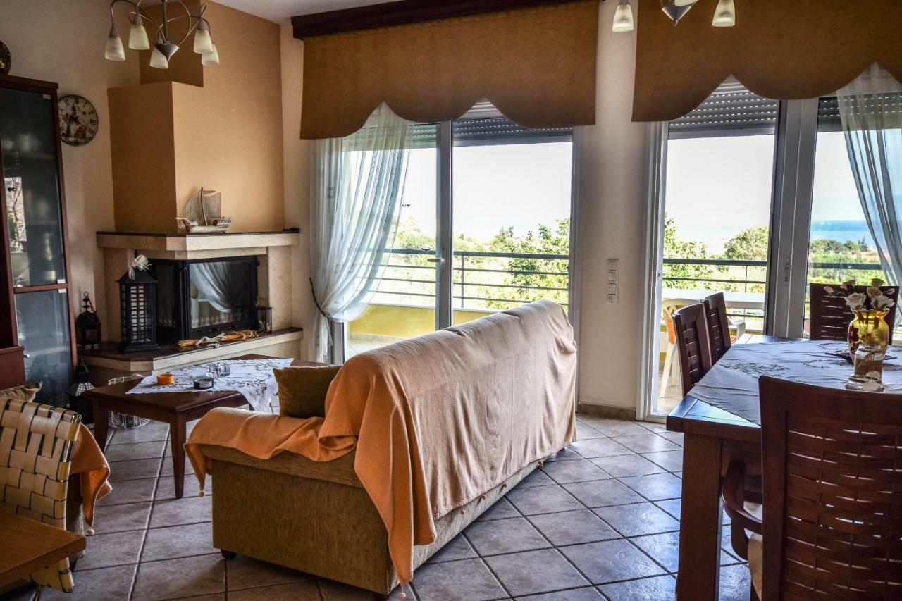 Martha'S Villa Nea Iraklitsa Extérieur photo